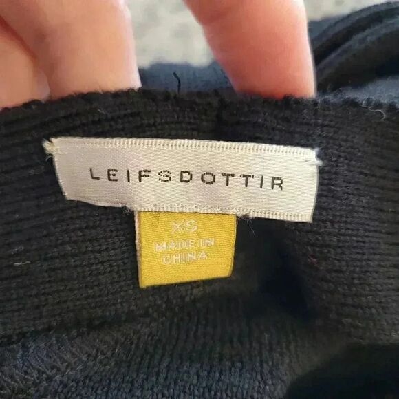 Leifsdottir Women's Black Wool Tight Knit Pull On Skirt w Front Bow - Picture 7 of 8